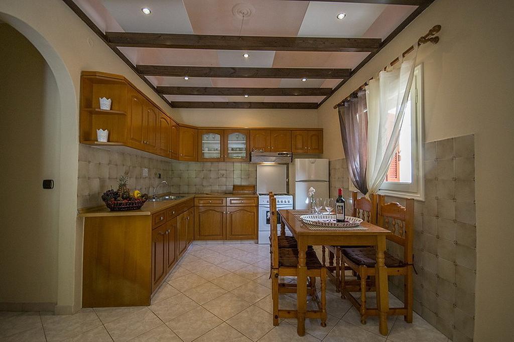 Paxos Santa Marina Villas جايوس الغرفة الصورة