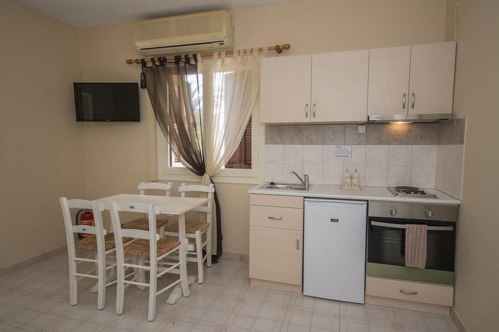 Paxos Santa Marina Villas جايوس الغرفة الصورة